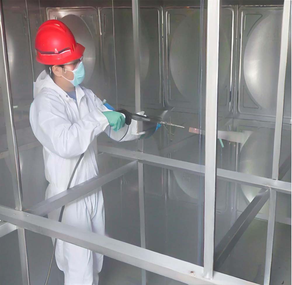 清洗水箱前需要做哪些准备？